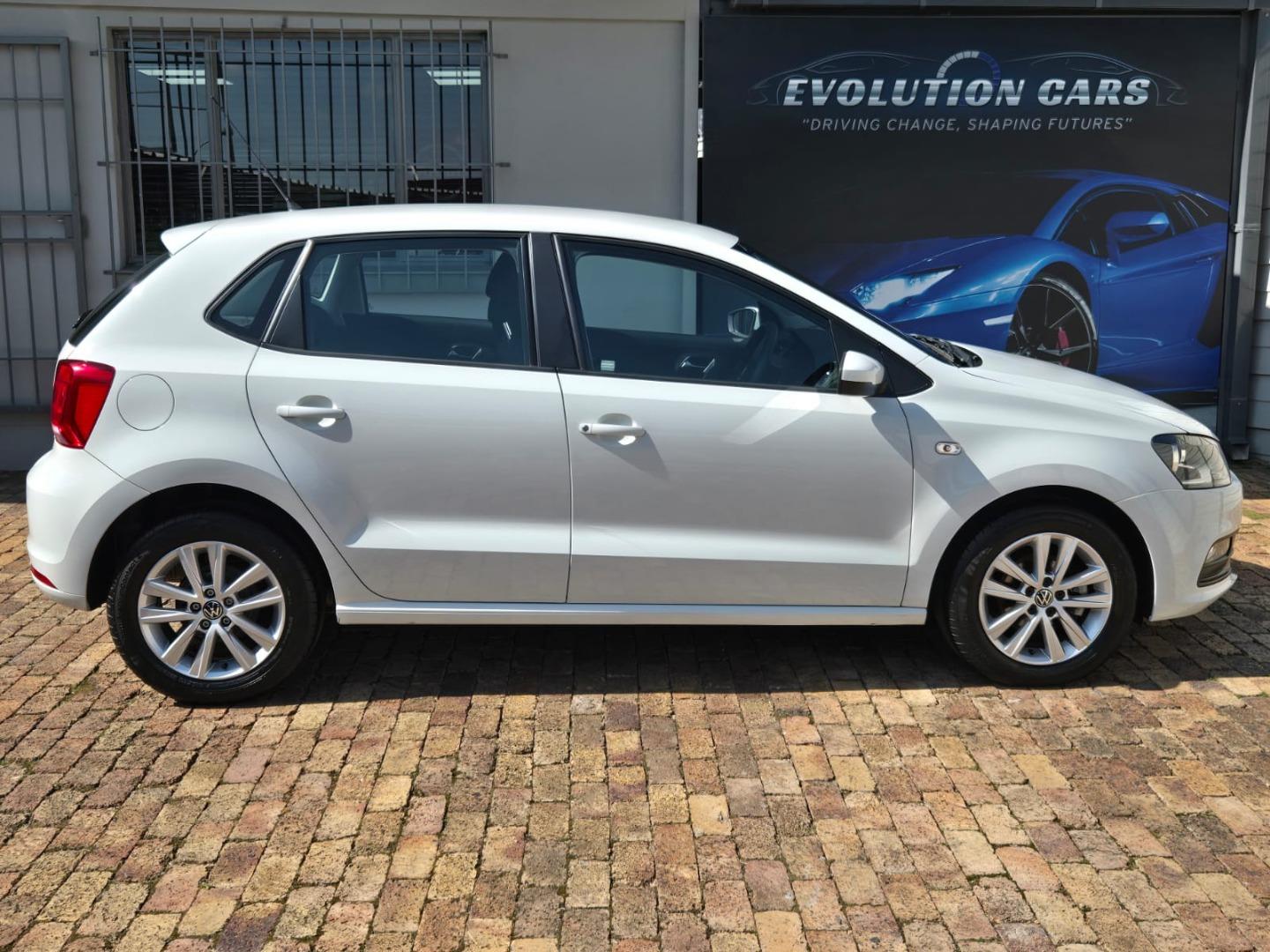 Volkswagen Polo Vivo Hatch 1.4 Comfortline Evolution Cars
