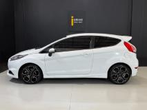 Ford Fiesta ST iDrive Online