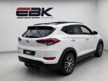 Hyundai Tucson 2.0 Elite Auto EBK Main Street