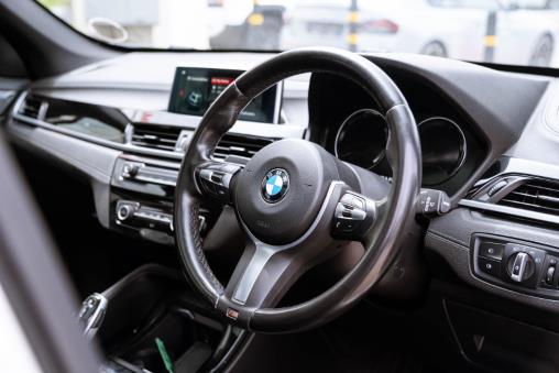 BMW X1 sDrive18i M Sport Freeway Toyota