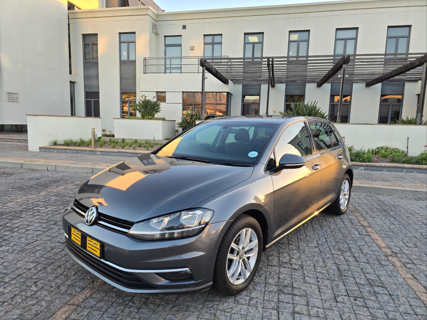 Volkswagen Golf 1.0TSI Comfortline Beam Auto