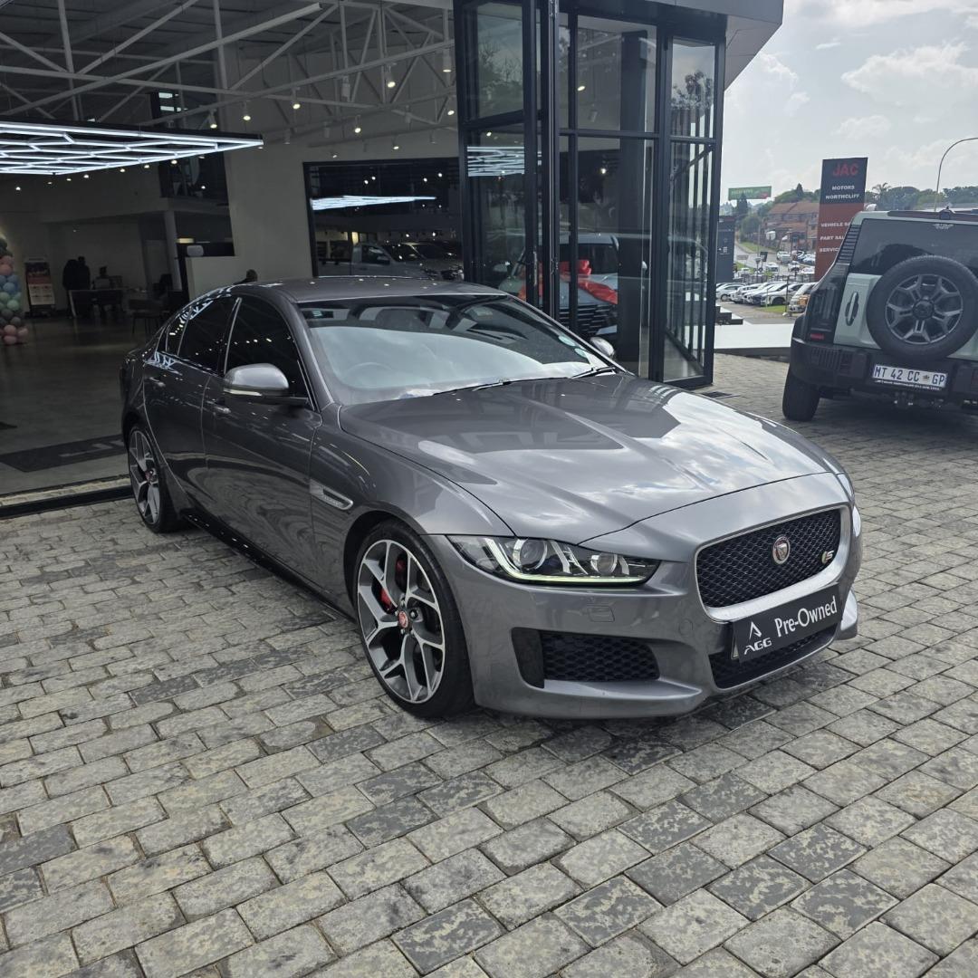 2017 Jaguar XE