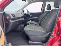 Nissan Micra 1.4 5-Door Acenta EBK Diagonal Street