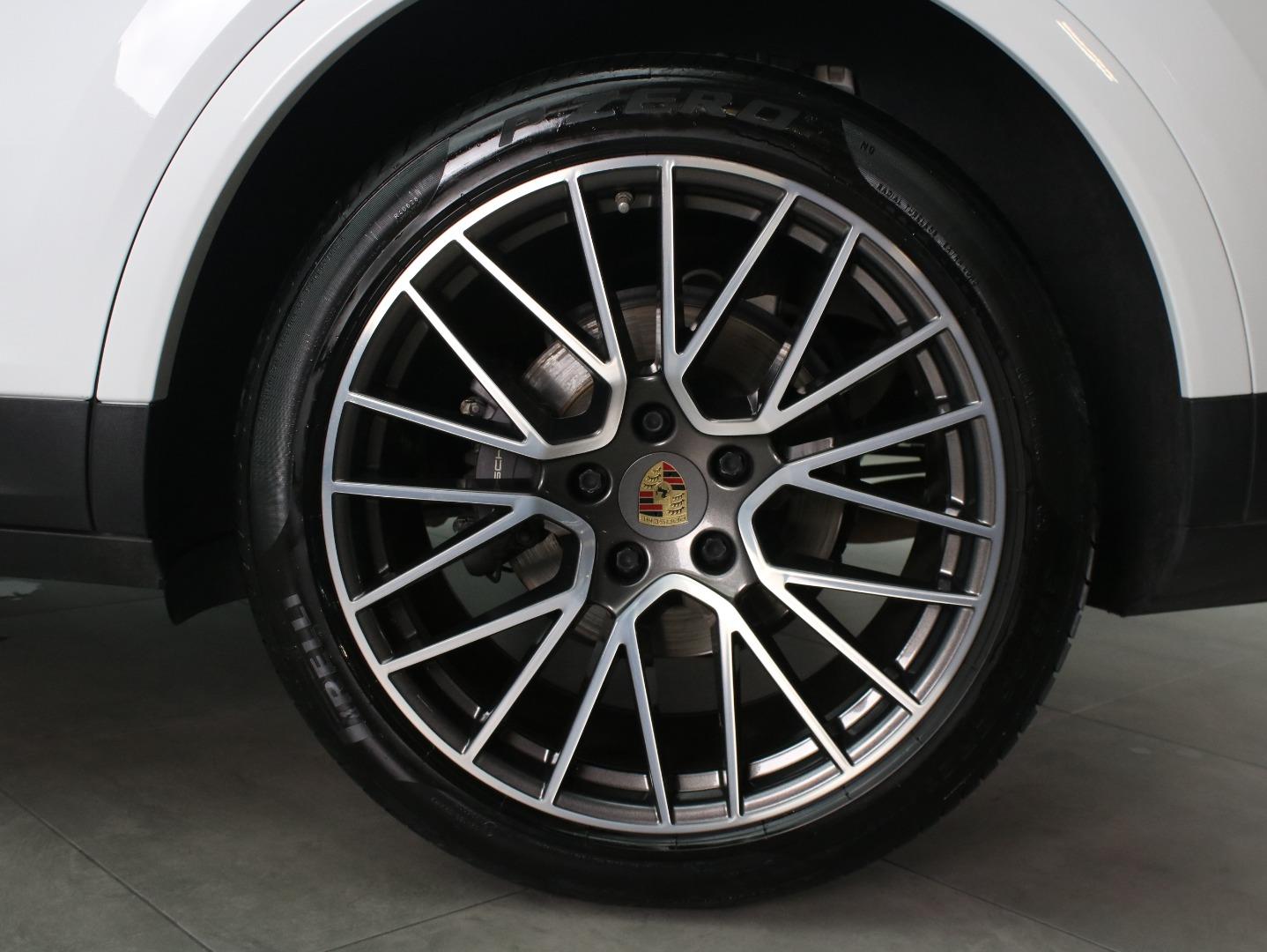 Porsche Cayenne Cayenne S4 Auto
