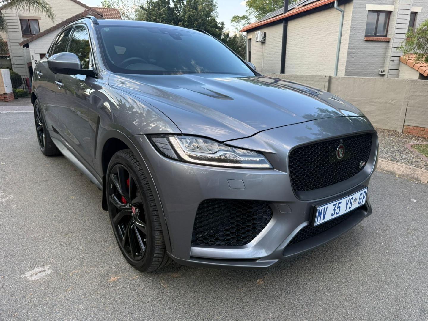 Jaguar F-Pace SVR