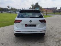 Volkswagen Tiguan 2.0TDI 4Motion Highline R-Line New Market Motor Co.