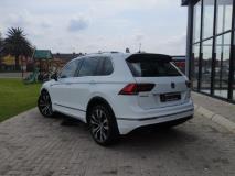 Volkswagen Tiguan 2.0TDI 4Motion Highline R-Line New Market Motor Co.