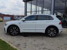 Volkswagen Tiguan 2.0TDI 4Motion Highline R-Line New Market Motor Co.