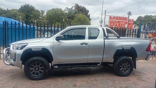 2016 Toyota Hilux 2.4GD-6 Xtra cab SRX for sale