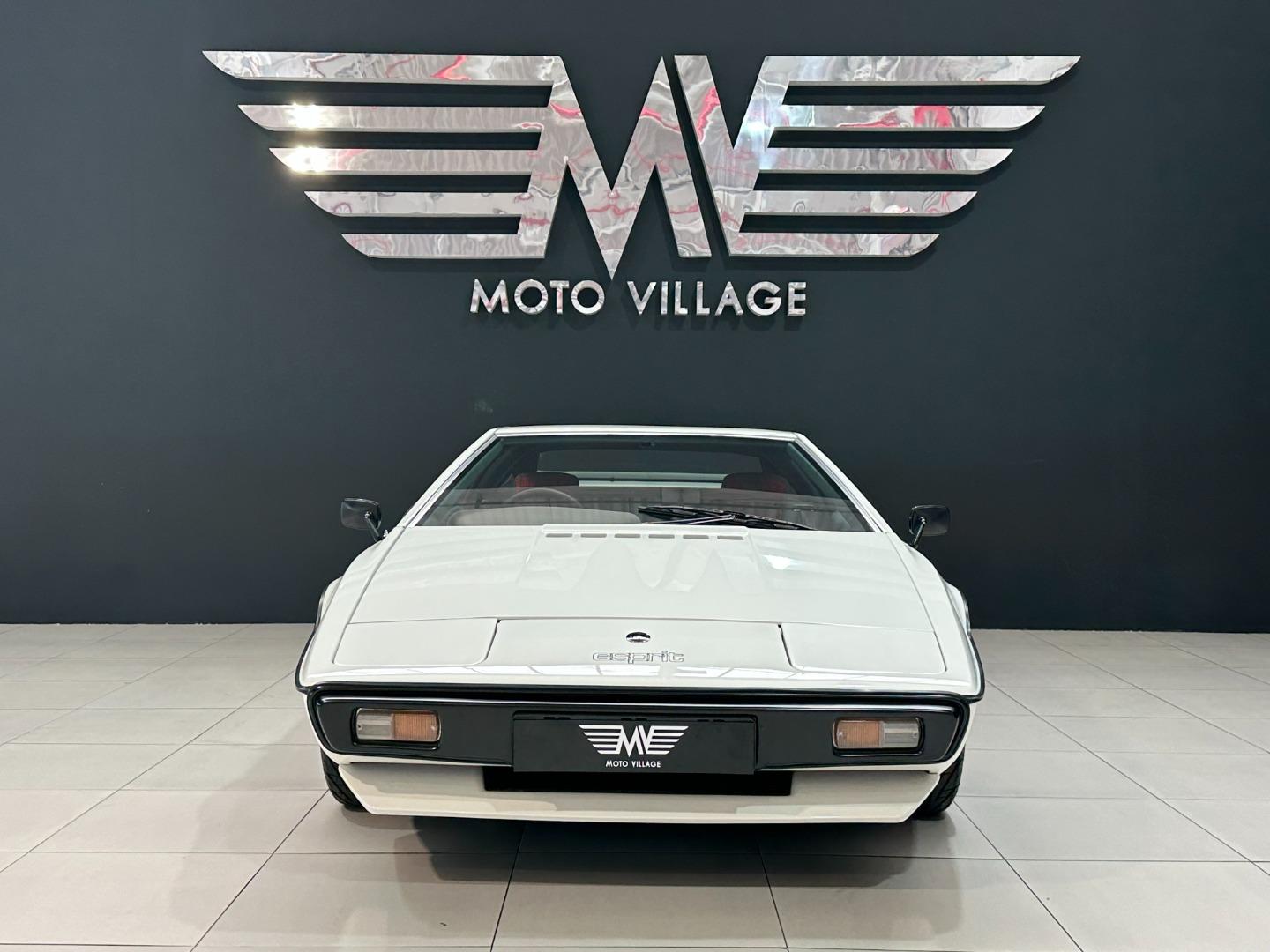 Lotus Esprit 2.2 Moto Village