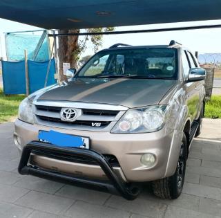 Toyota Fortuner V6 4.0 4x4 Auto Auto Bizz