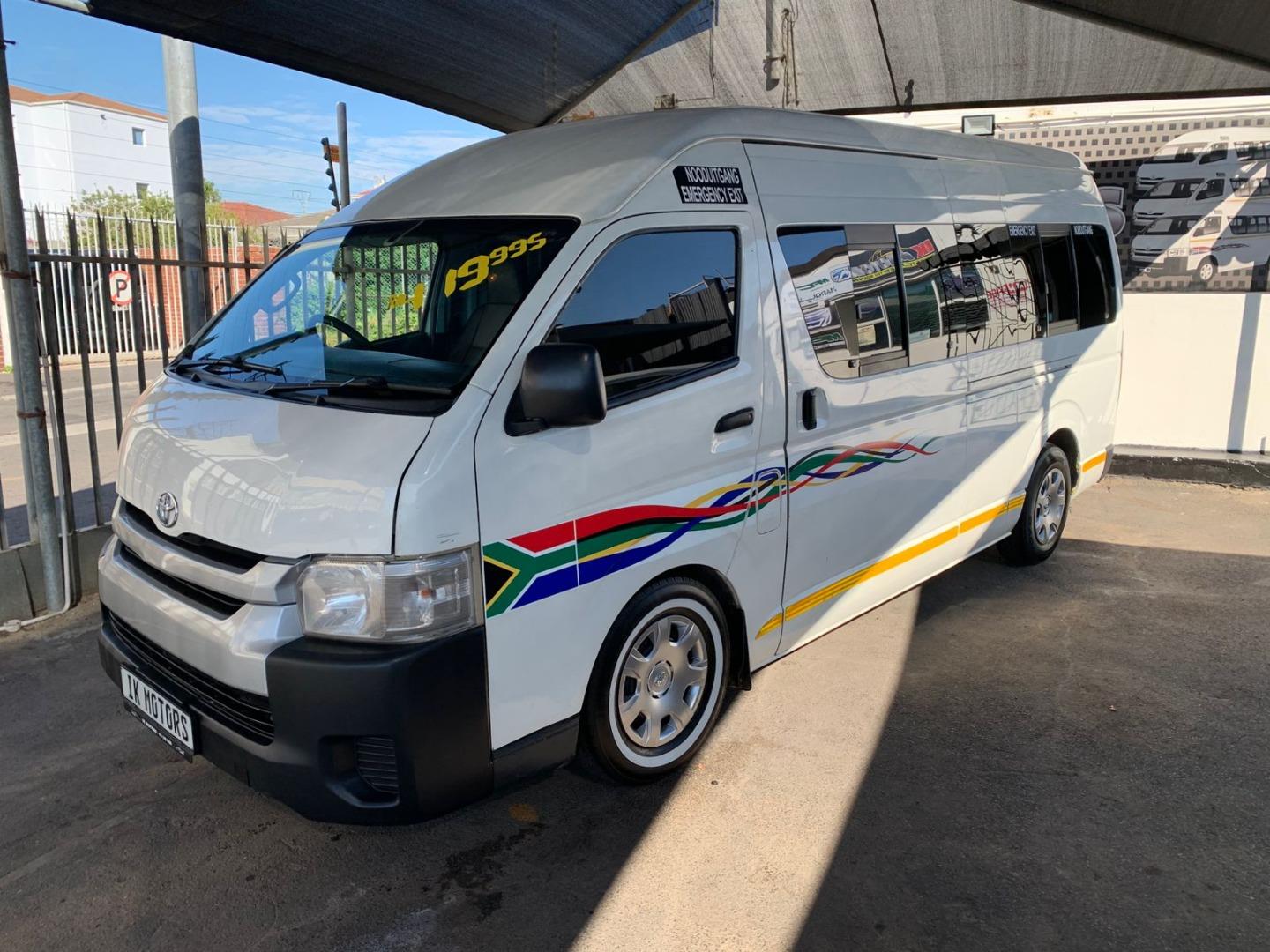 Toyota HiAce 2.5D-4D Ses-Fikile 16-seater IK Motors