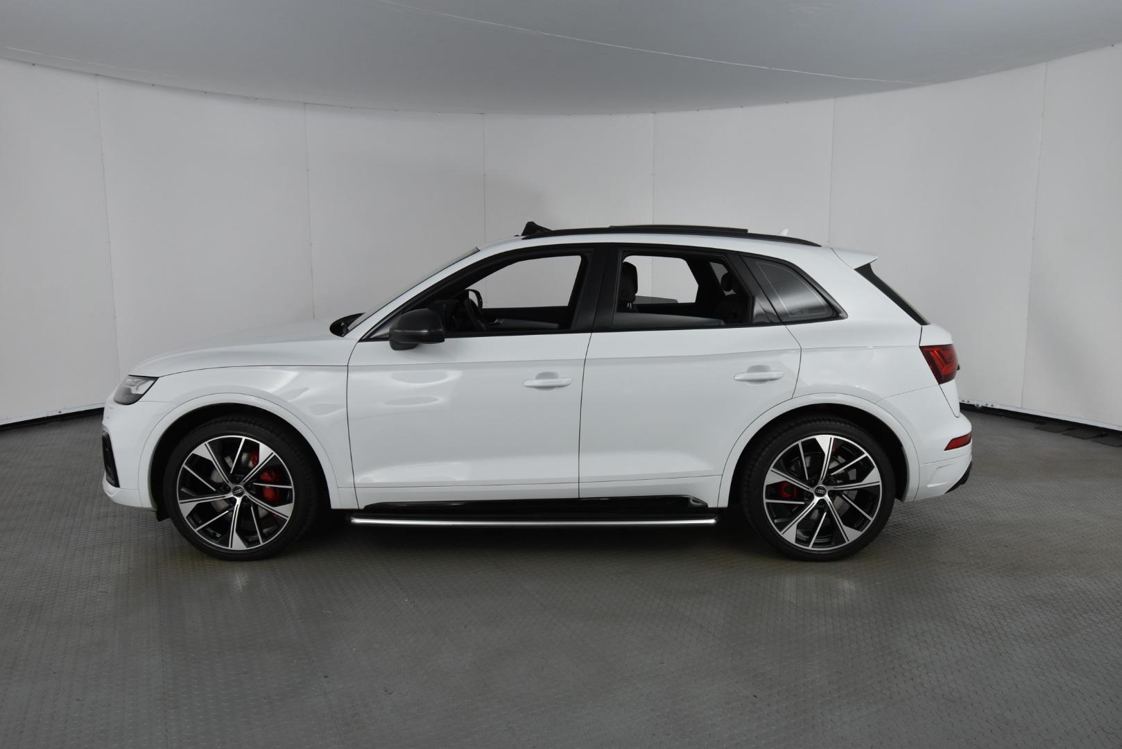 Audi SQ5 TFSI Quattro Jaguar Land Rover Centurion