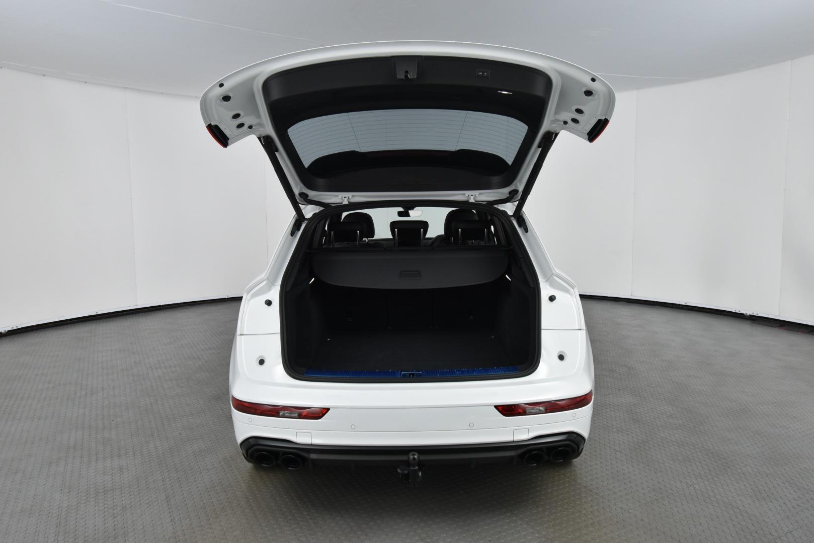 Audi SQ5 TFSI Quattro Jaguar Land Rover Centurion