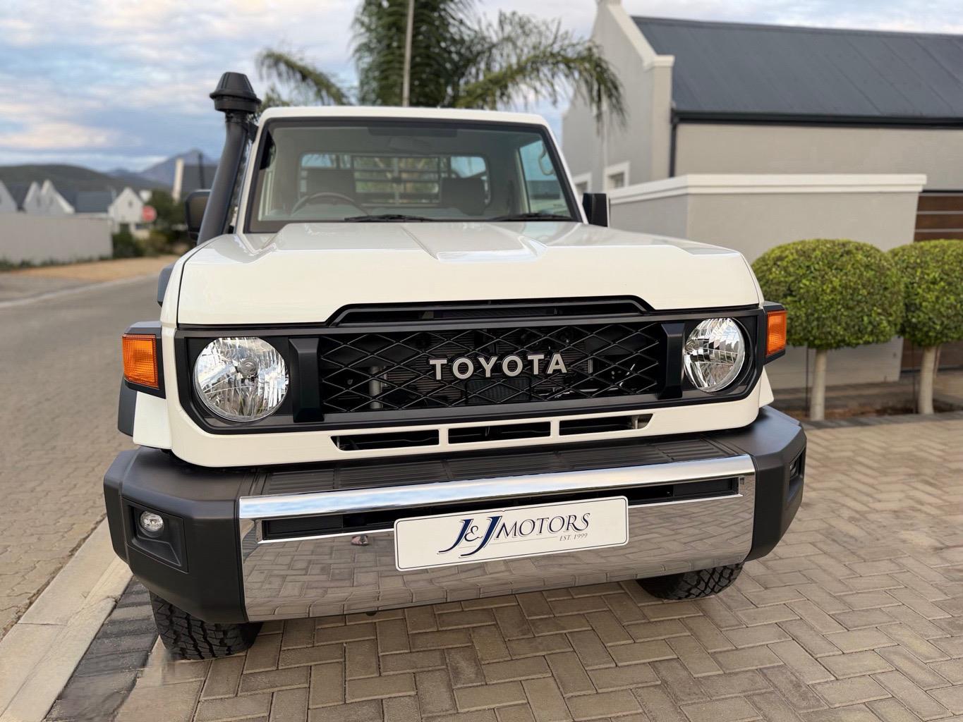 Toyota Land Cruiser 70 4.5 PICKUP