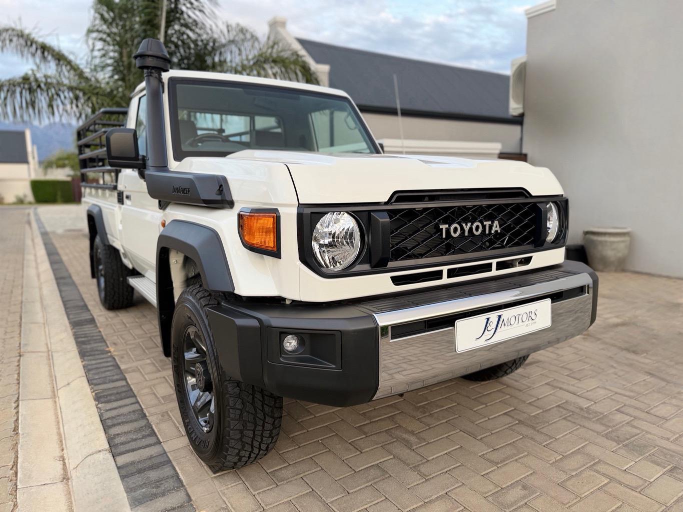 Toyota Land Cruiser 70 4.5 PICKUP