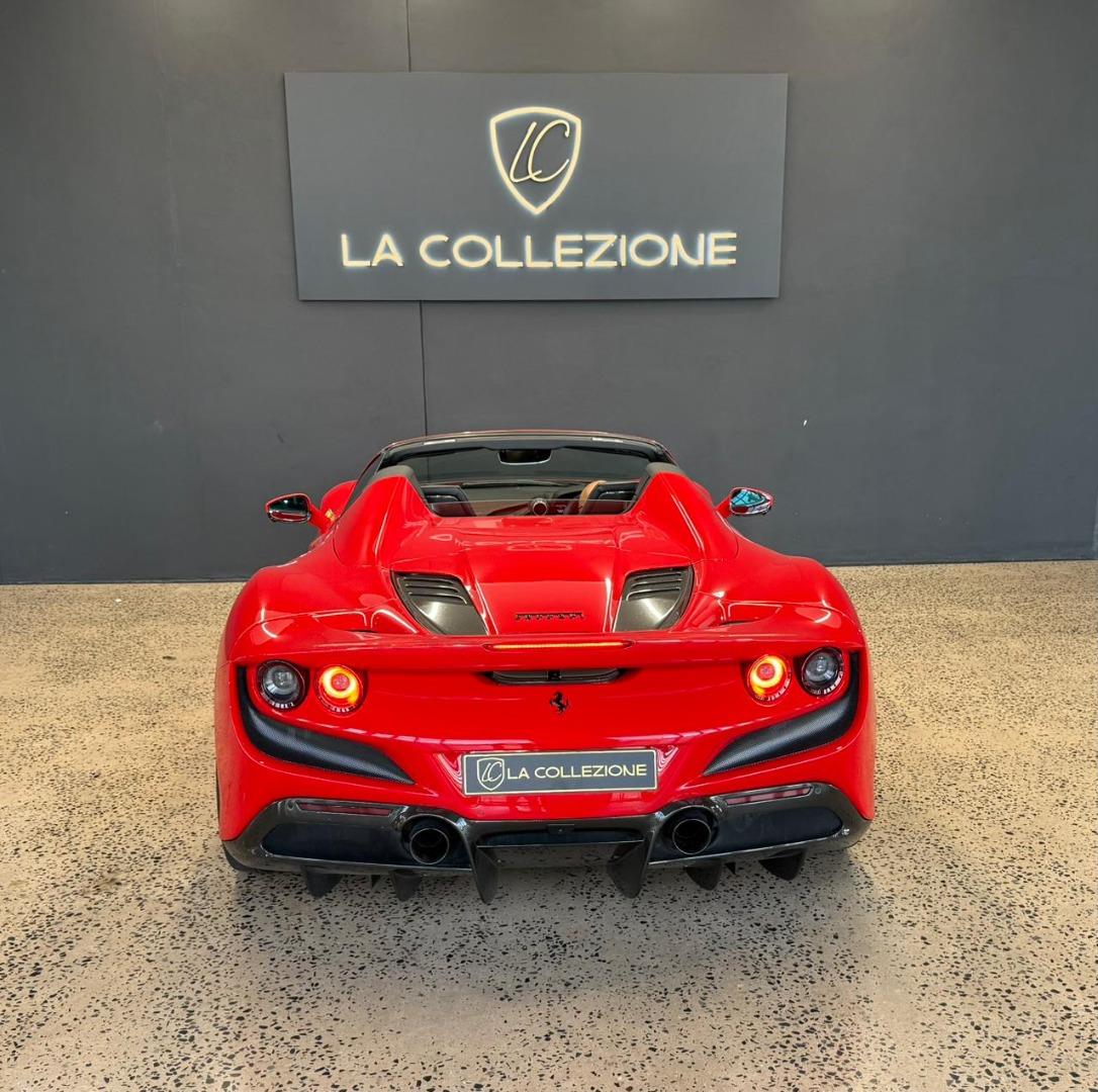 Ferrari F8 Spider La Collezione