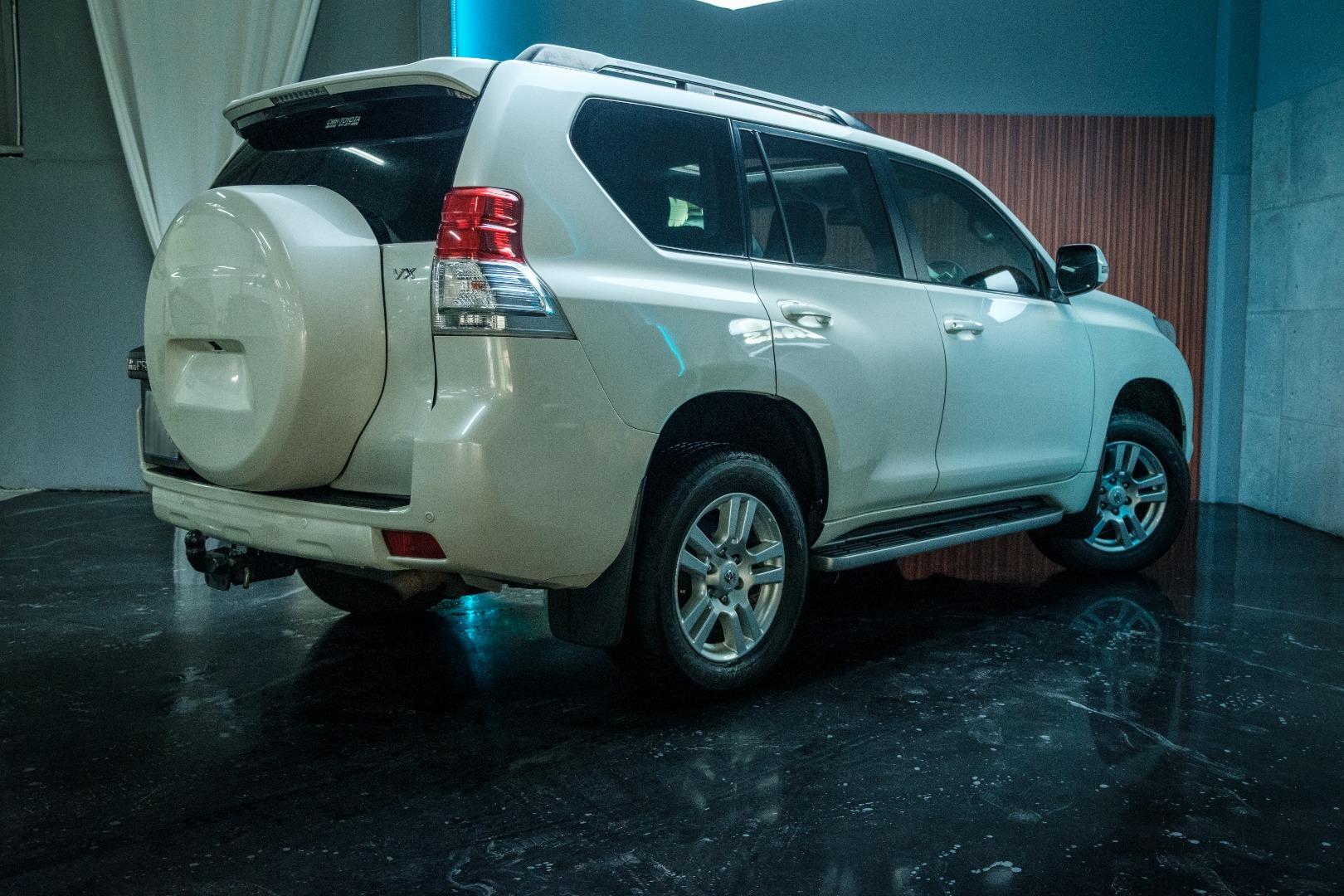 Toyota Land Cruiser Prado 3.0DT VX Mad Cars