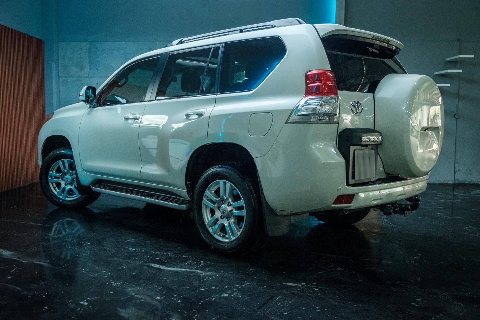 Toyota Land Cruiser Prado 3.0DT VX Mad Cars
