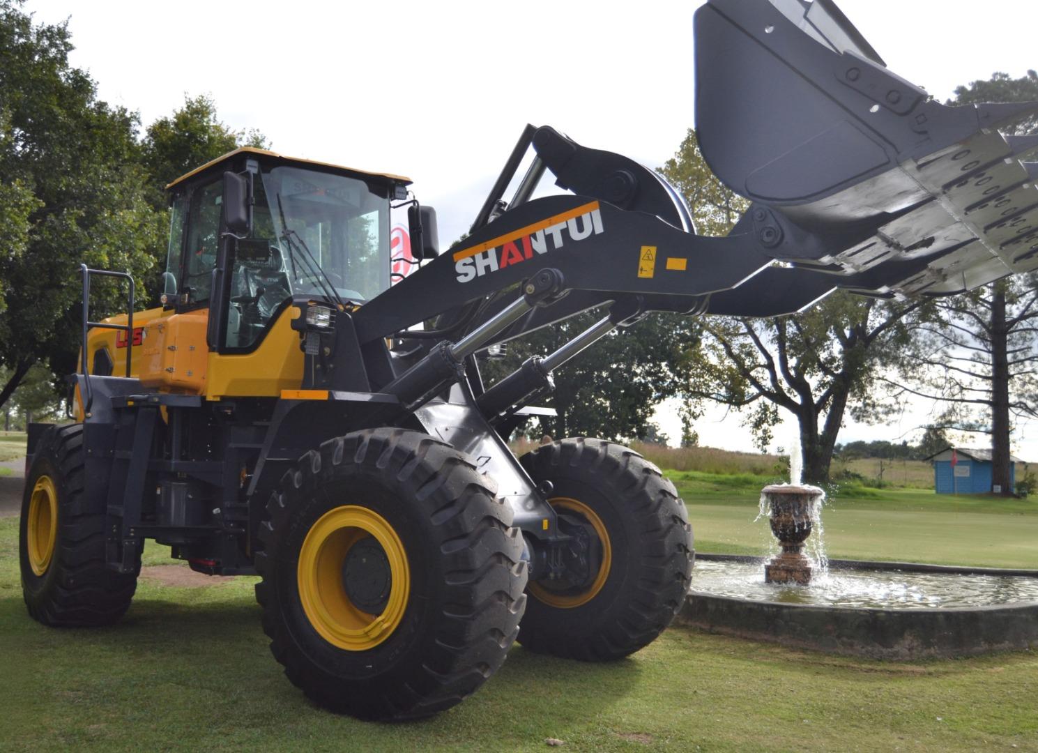 Shantui L55-B5 FRONT END LOADER N11 Commercial