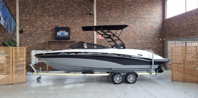 Odyssey 720 with 6.2L Mercruiser 350hp V8 720 Motor King and Marine