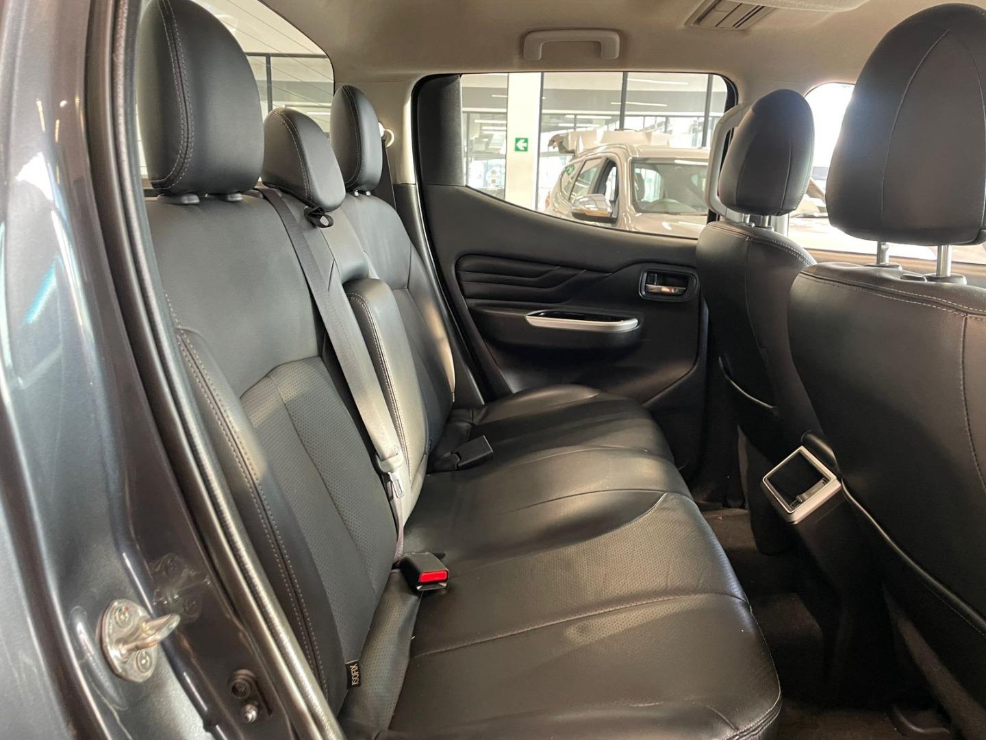 Mitsubishi Triton 2.4DI-D Double Cab 4x4 Auto Hyundai Mobeni