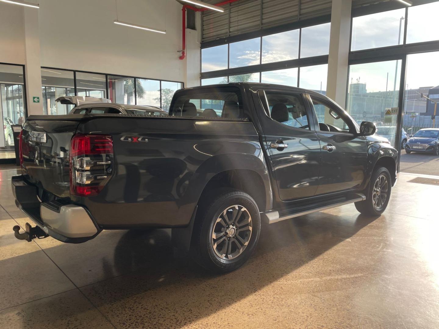 Mitsubishi Triton 2.4DI-D Double Cab 4x4 Auto Hyundai Mobeni