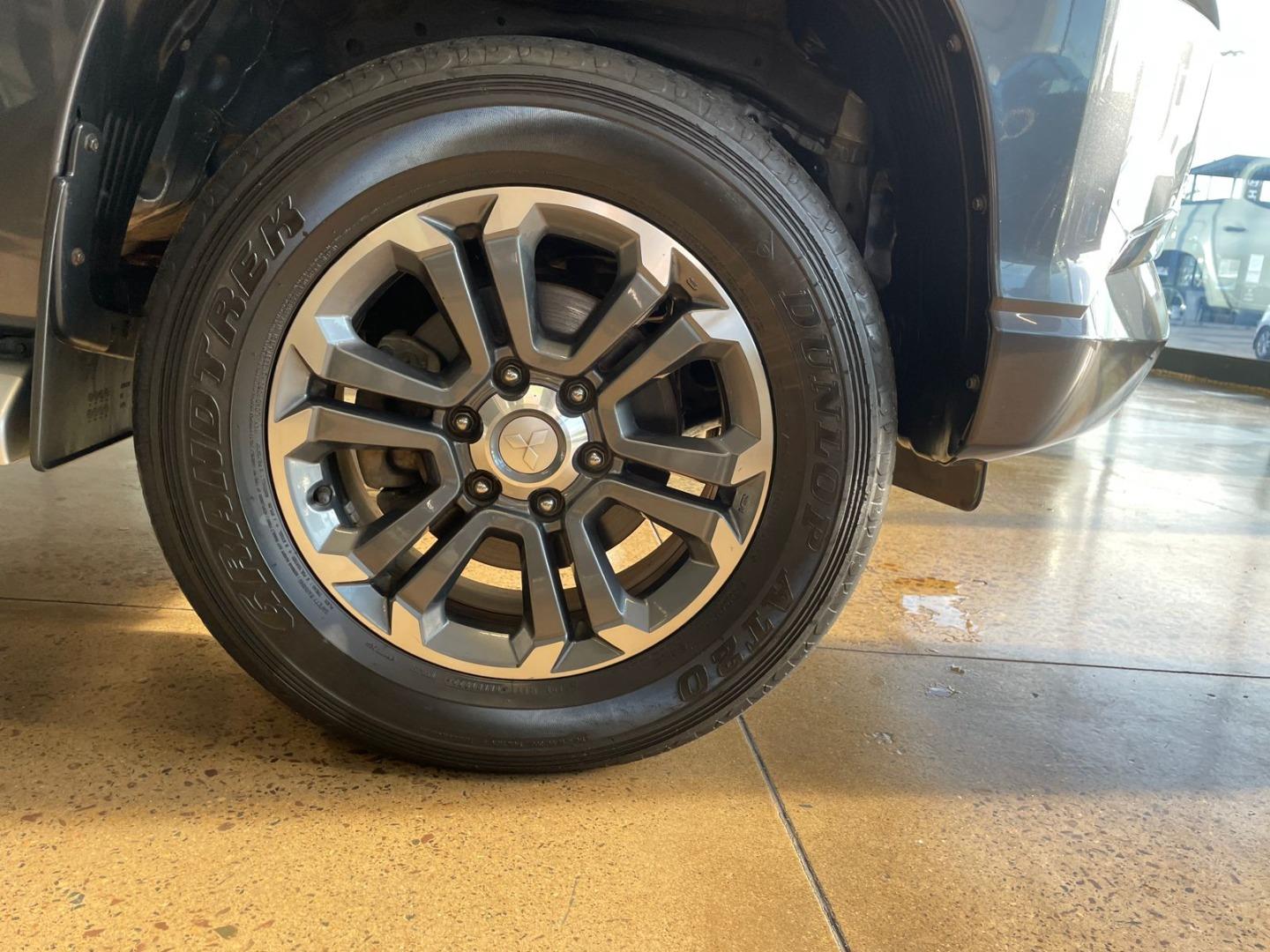 Mitsubishi Triton 2.4DI-D Double Cab 4x4 Auto Hyundai Mobeni