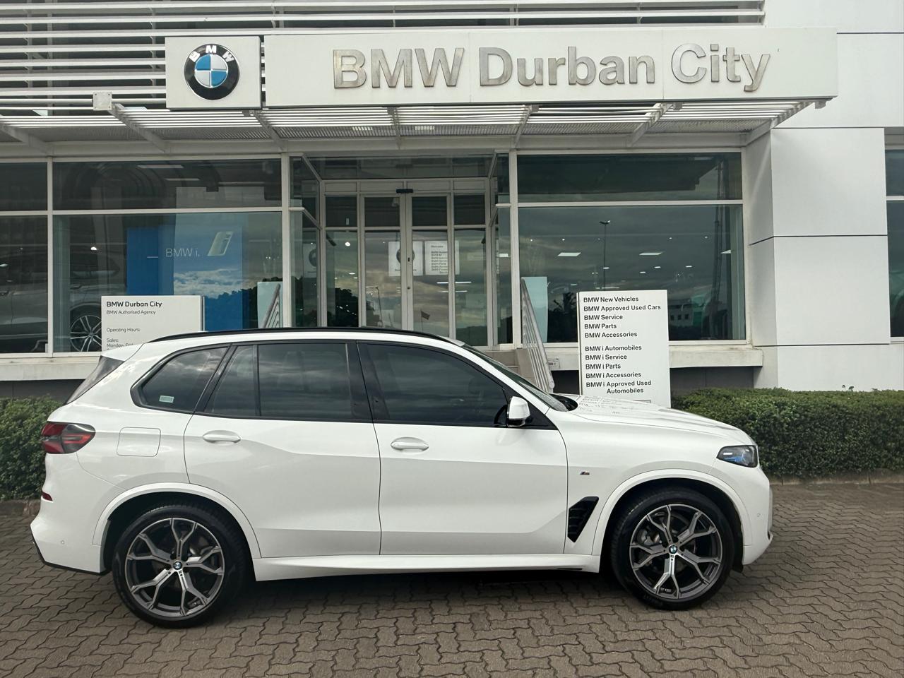 BMW X5 xDrive30d M Sport SMG BMW Durban City