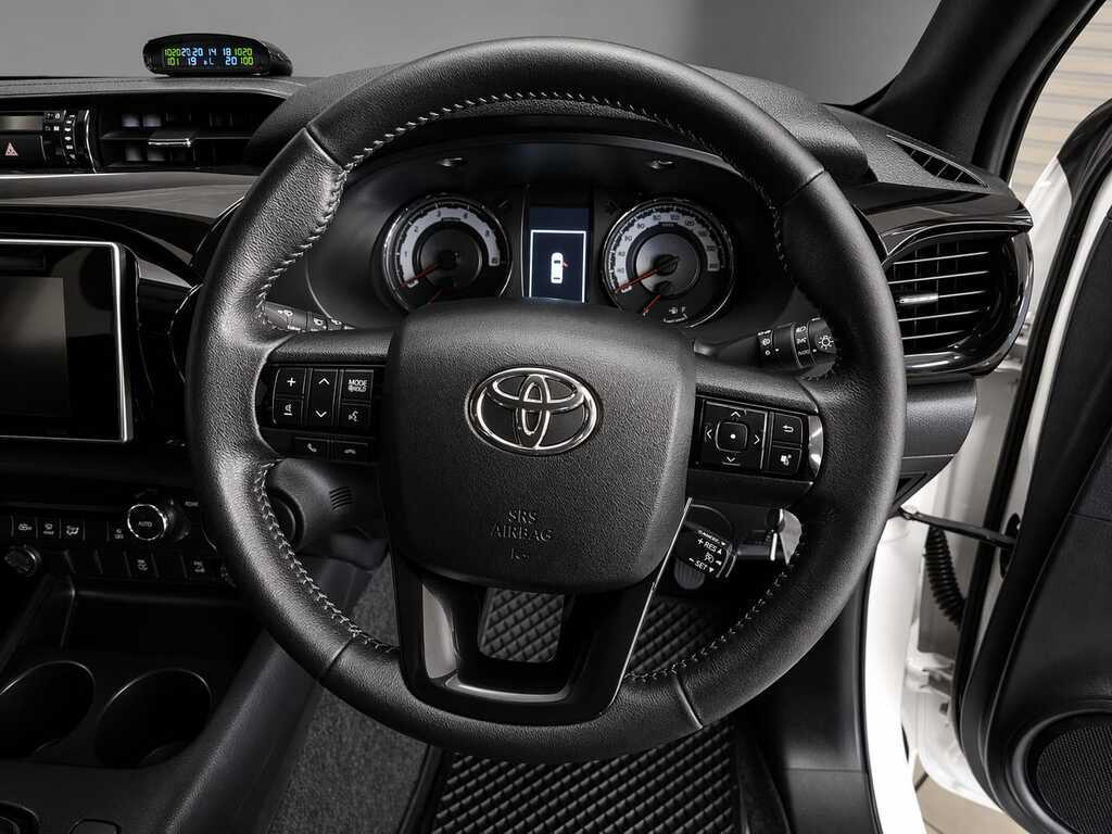 Toyota Hilux 2.8GD-6 Double Cab Raider auto Auto Investments Vredenburg
