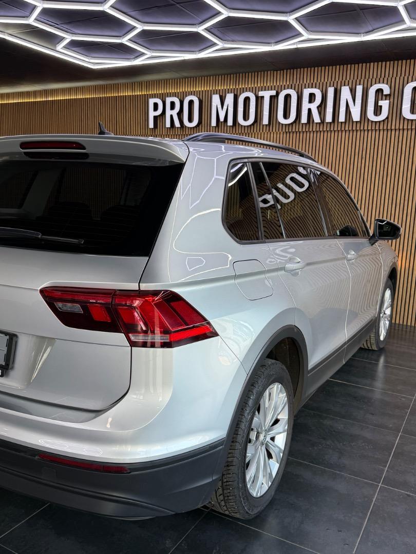 2019 Volkswagen Tiguan thumbnail 6