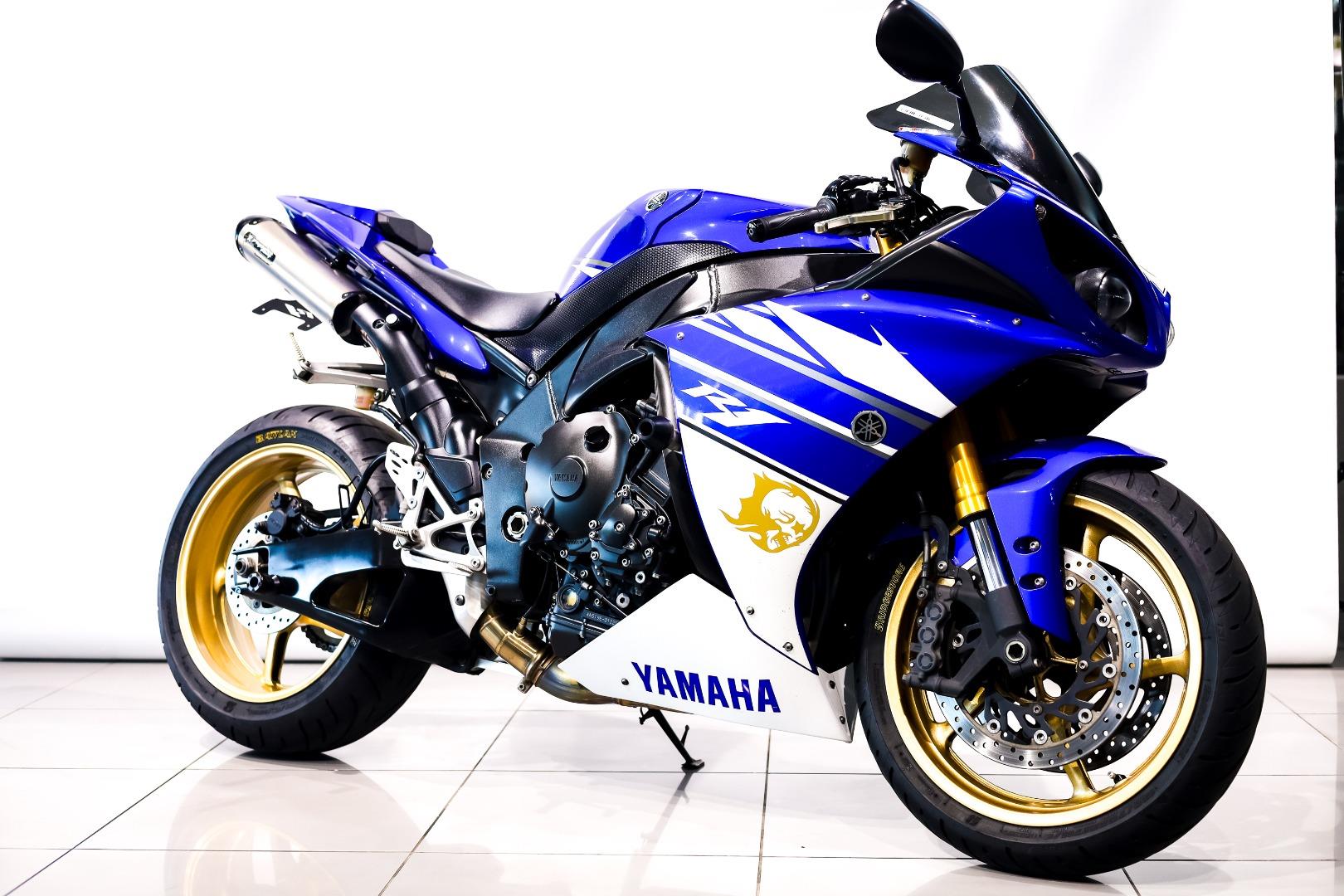 Yamaha YZF R1 Motorcycle World