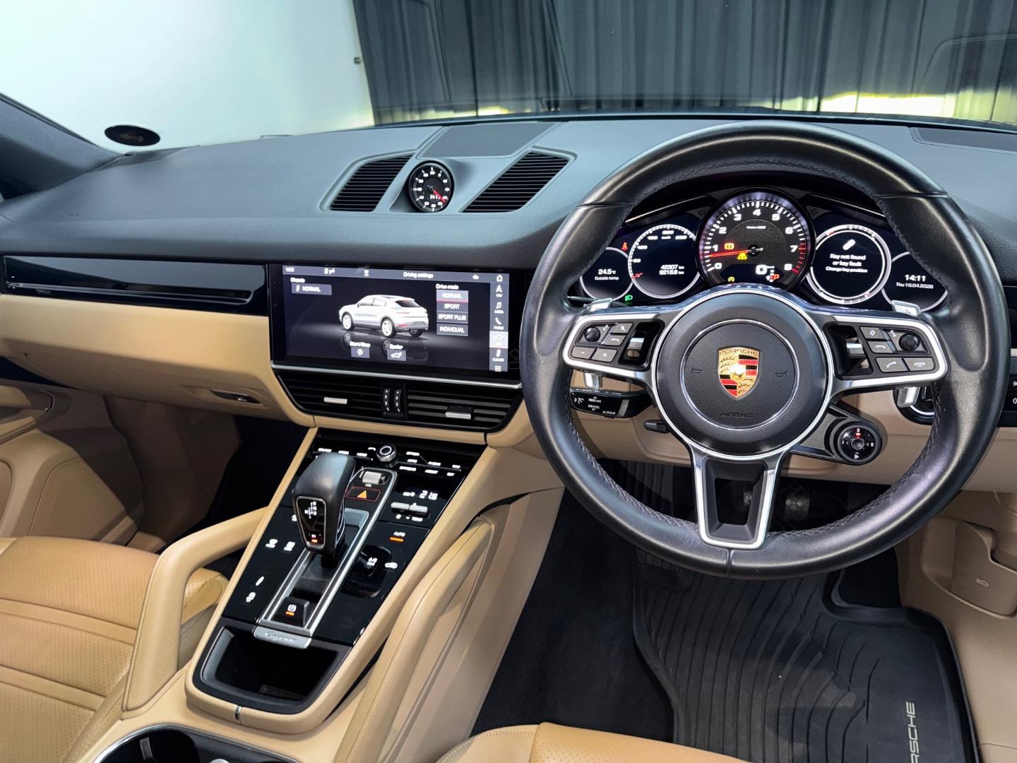 Porsche Cayenne Coupe Motor Pride