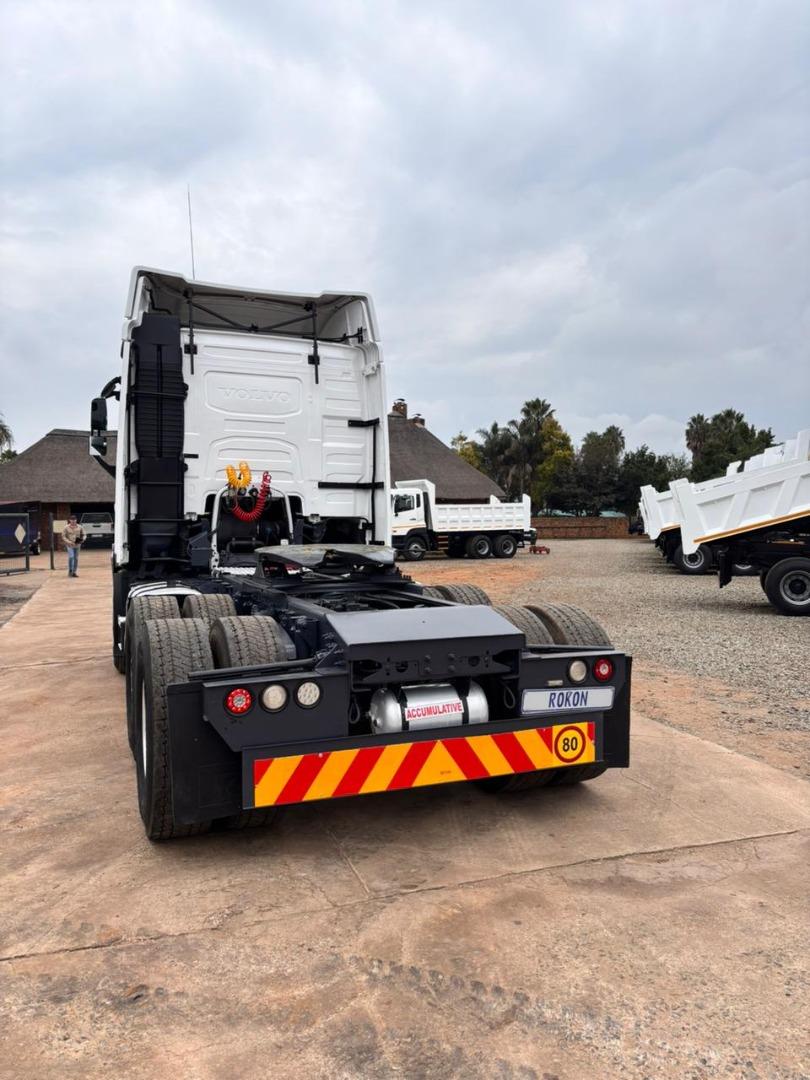 Volvo FH 440 TRUCK TRACTOR Rokon Truck and Plant Sales