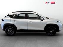 Toyota Starlet Cross 1.5 XS Manual CFAO Mobility ISUZU Cape Gate