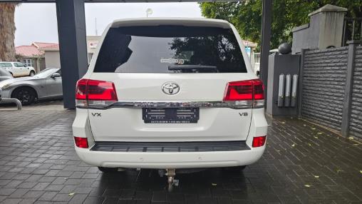 2017 Toyota Land Cruiser 200 4.5D-4D V8 VX for sale