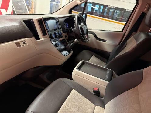 2023 Toyota Quantum 2.8 LWB Bus 11-Seater GL for sale
