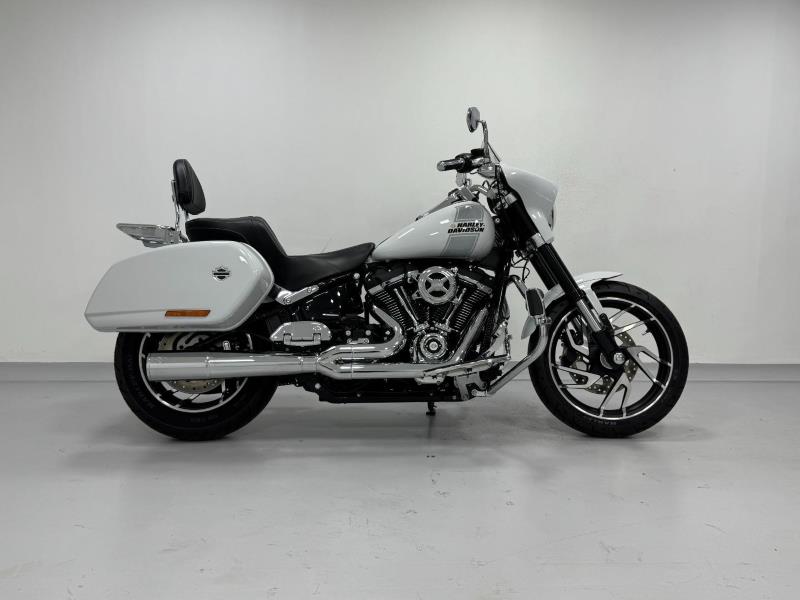 Harley-Davidson Sport Glide 107 for sale in Sandton - ID: 28516185