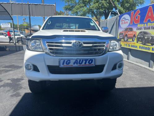 2016 Toyota Hilux 3.0D-4D Xtra Cab Raider Legend 45 for sale
