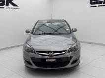 Opel Astra Hatch 1.4 Turbo Essentia EBK Diagonal Street