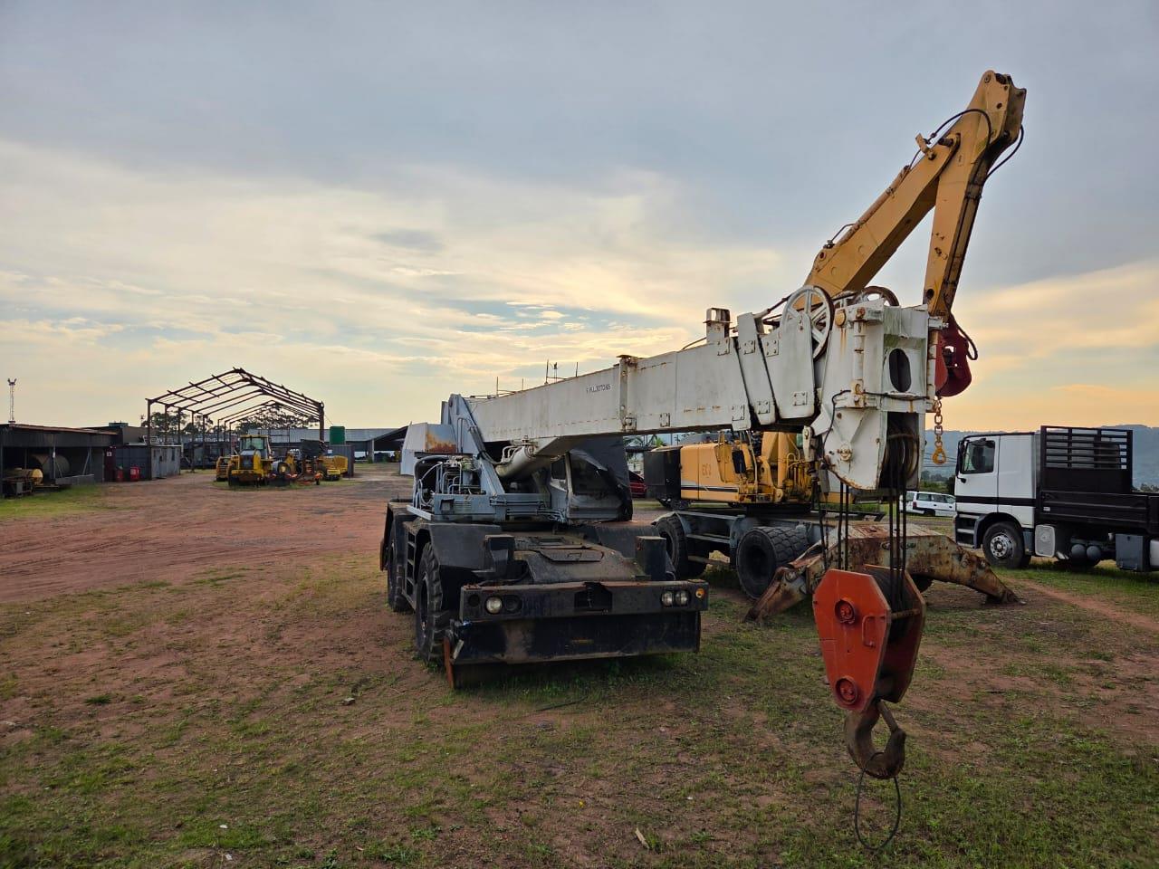 Tadano 30 TON CRANE Africaplant.com