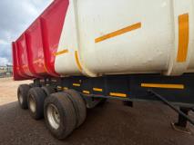 TOP TRAILER SLOPER BACK END TIPPER Pomona Road Truck Sales
