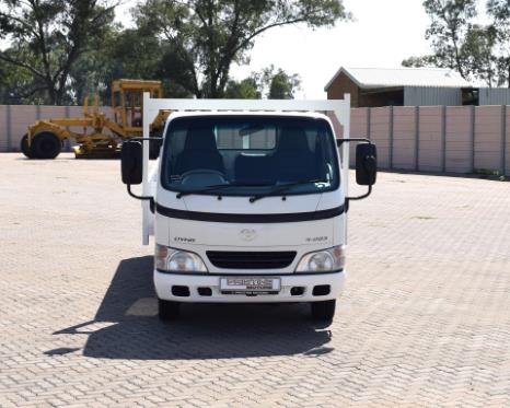 Toyota Dyna 4-093 DROPSIDE DRIVING SCHOOL TRUCK Pristine Motors