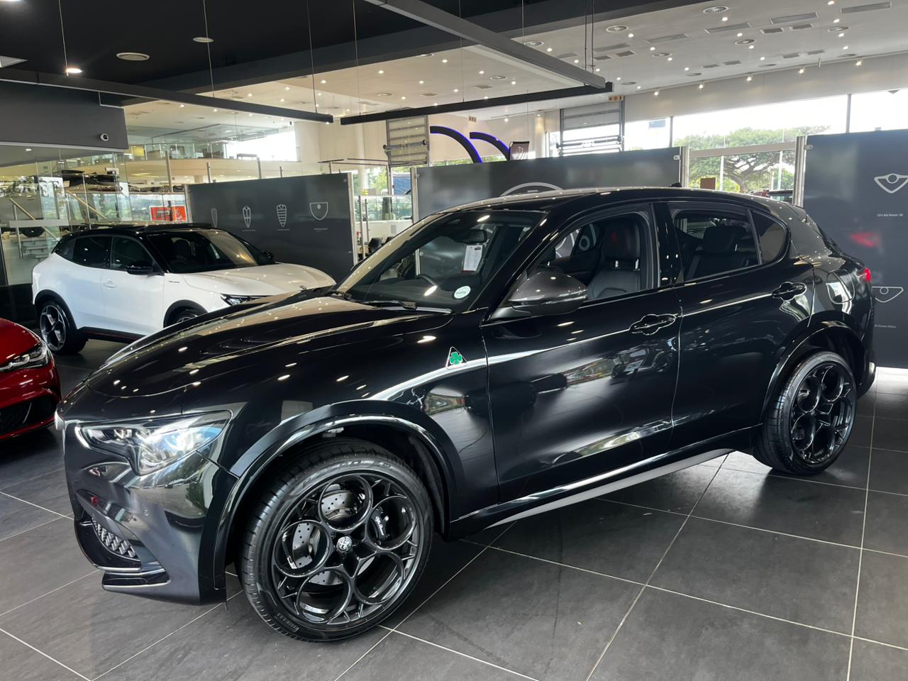 Alfa Romeo Stelvio Quadrifoglio Q4 Super Sport SMH Multi Franchise