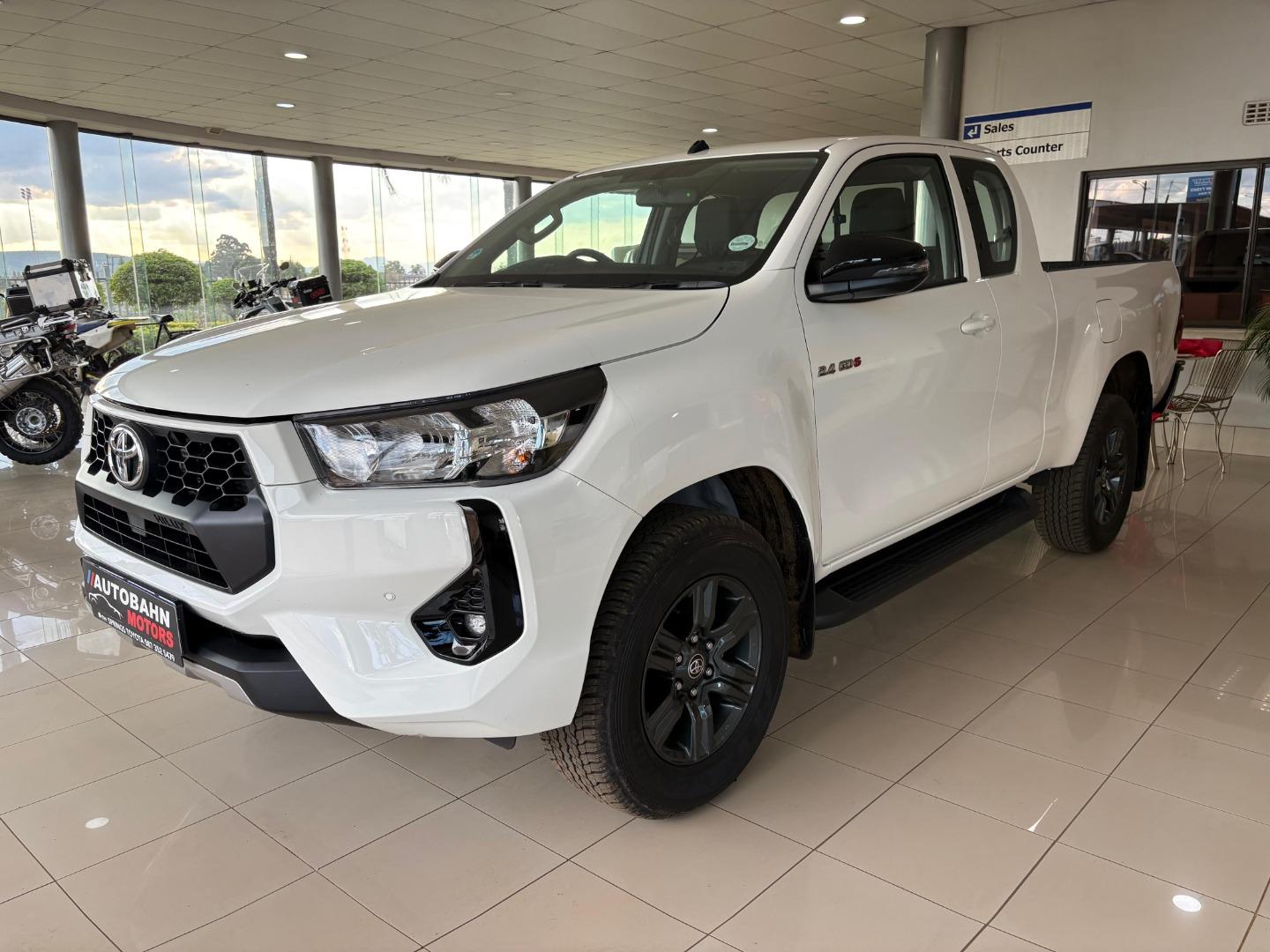 Toyota Hilux 2.4GD-6 Xtra Cab Raider Manual Autobahn Auto