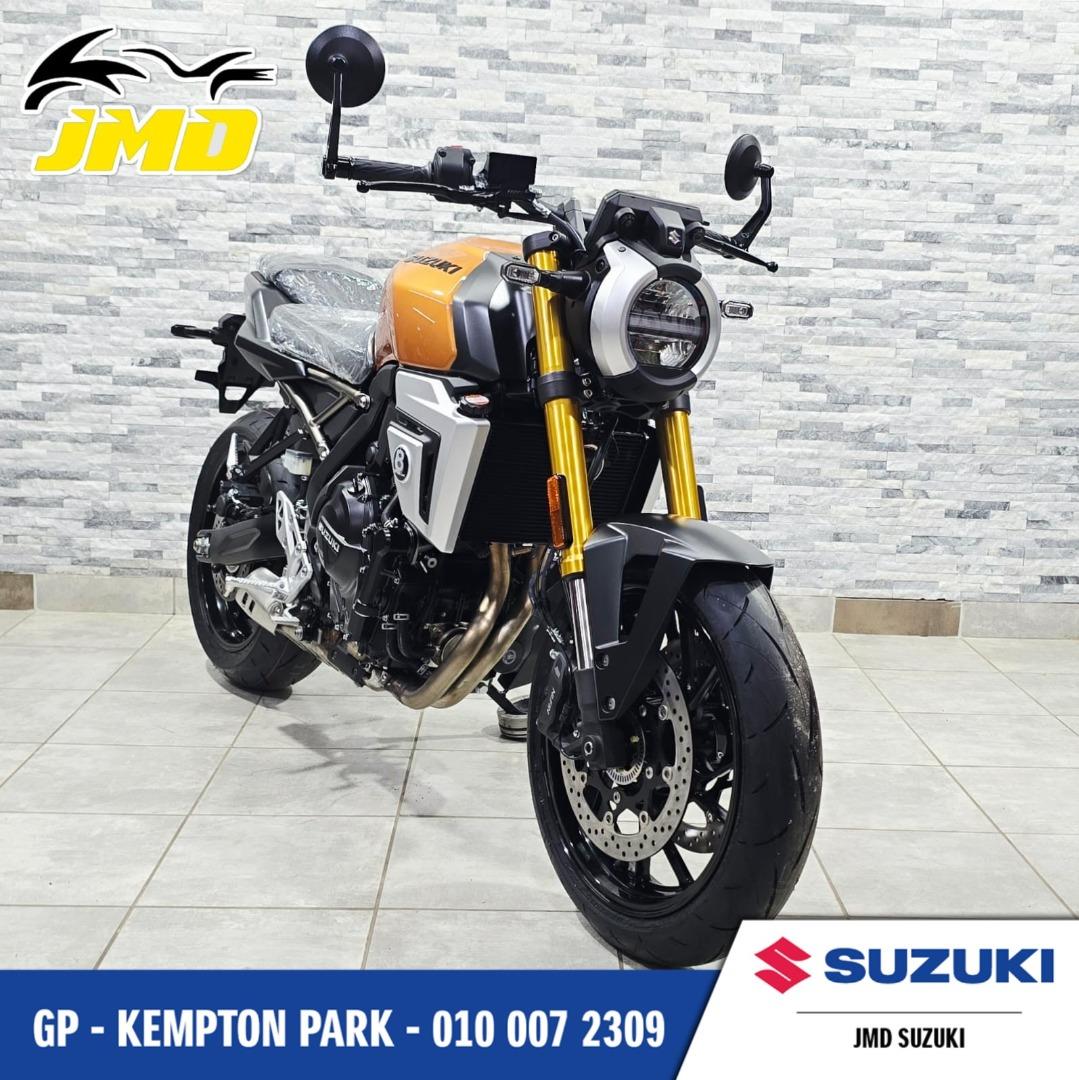 Suzuki GSX-8T