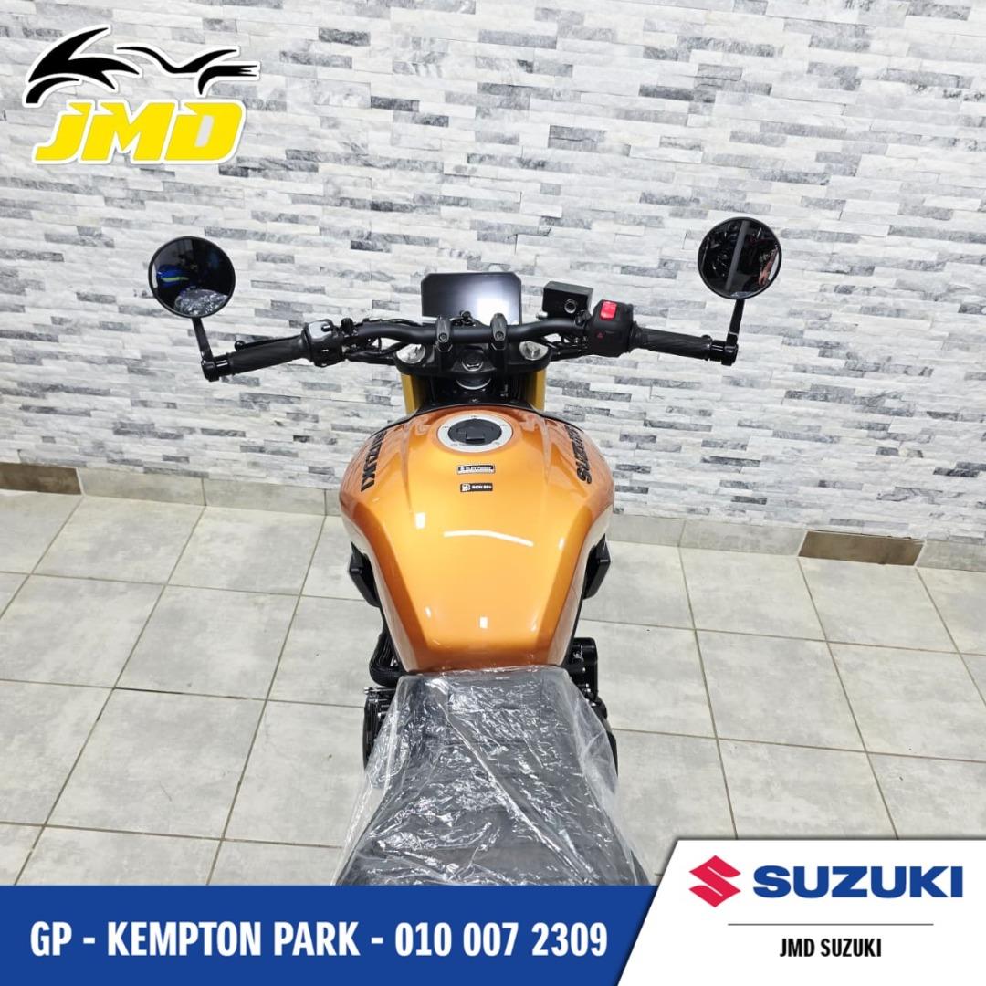 Suzuki GSX-8T