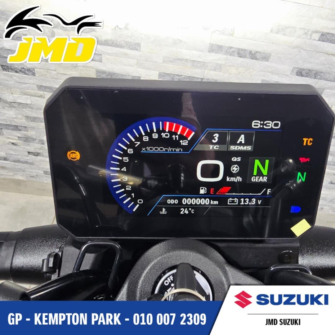 Suzuki GSX-8T