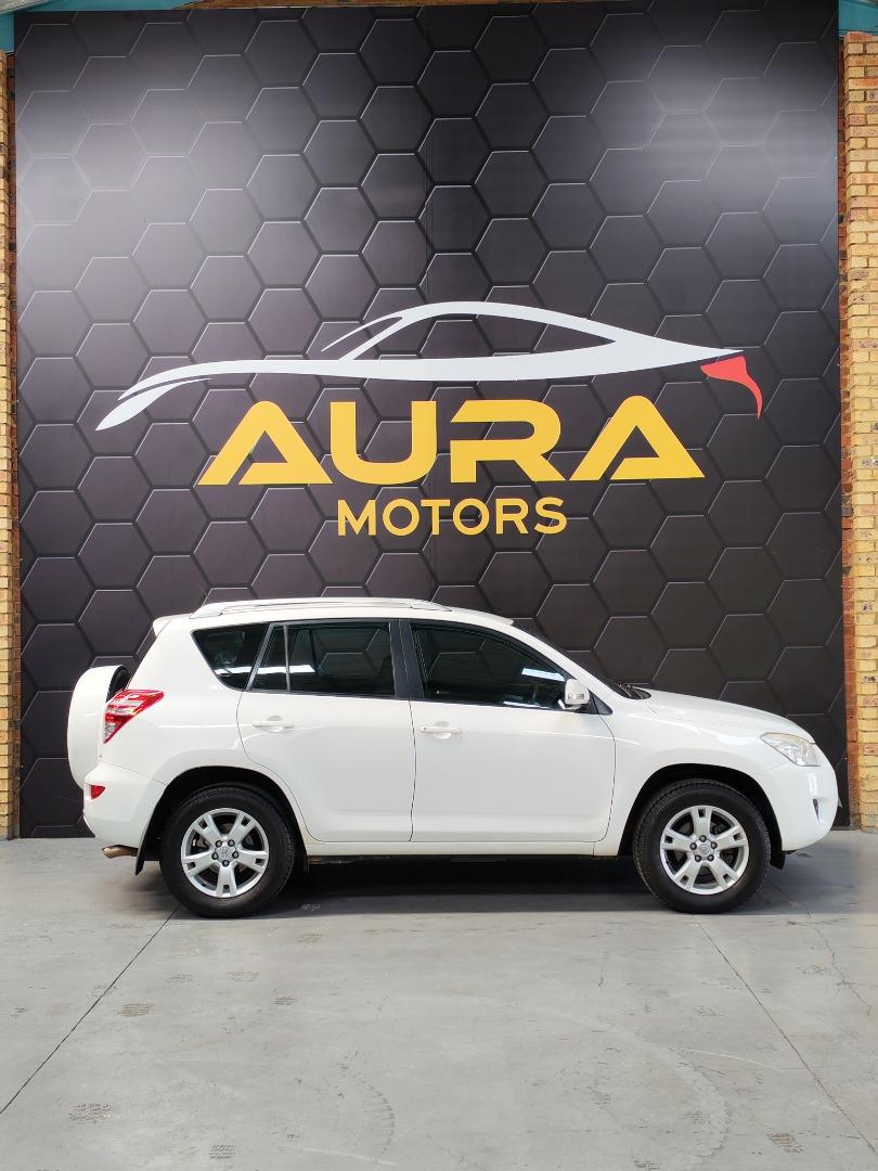 Toyota RAV4 2.0 GX Aura Motors
