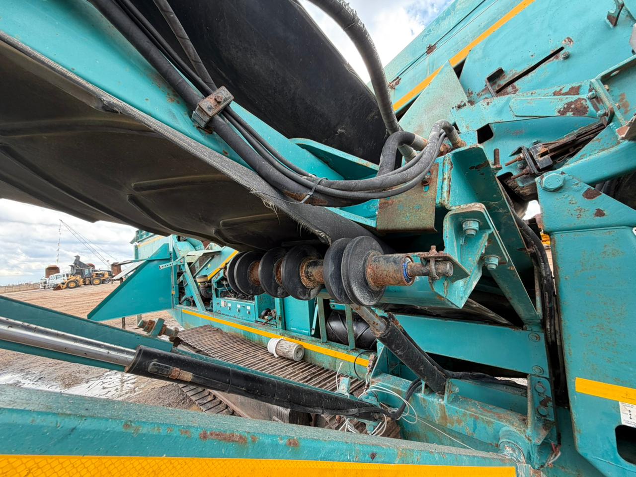 Chieftain Powerscreen 1400 screen JBL Equipment